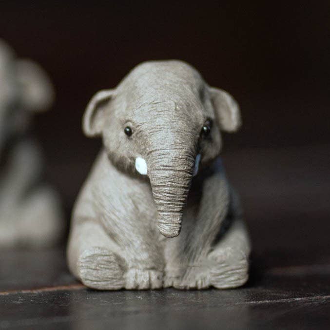 Gohobi Handmade elephant ornaments Tea pet ceramic