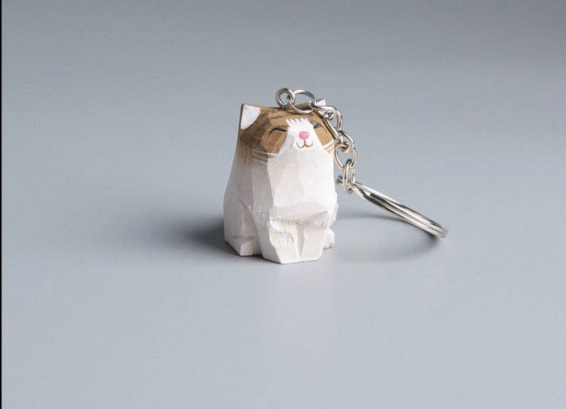 Gohobi handcrafted wooden British Shorthair cat keyring