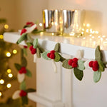 Laden Sie das Bild in den Galerie-Viewer, Felt Berry Christmas Garland
