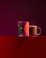 Laden Sie das Bild in den Galerie-Viewer, Black Cherry drinking choc - Organic dark choc flakes, 200g
