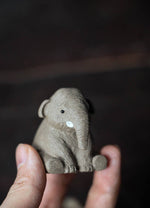 Carica l&#39;immagine nel visualizzatore di Gallery, Gohobi Handmade elephant ornaments Tea pet ceramic
