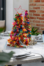 Carica l'immagine nel visualizzatore di Gallery, Upcycled Sari Rag Tabletop Tree
