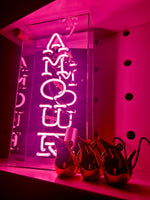 画像をギャラリービューアに読み込む, Amour Glass Neon Sign
