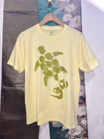 Carica l&#39;immagine nel visualizzatore di Gallery, Turtle organic cotton soft pale yellow
