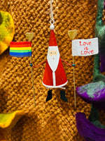 Laden Sie das Bild in den Galerie-Viewer, Love Is Love Santa
