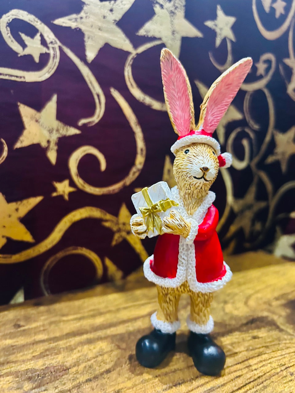 Jasper Rabbit Santa Present, 15cm