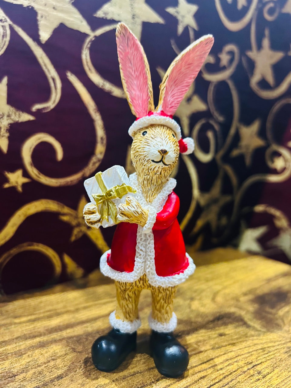 Jasper Rabbit Santa Present, 15cm