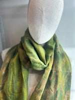 画像をギャラリービューアに読み込む, Felt and Silk Scarf - Olive Green

