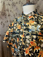 Laden Sie das Bild in den Galerie-Viewer, HOJO Cropped Cotton Shirt
