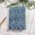Laden Sie das Bild in den Galerie-Viewer, Bellis Blue Lokta Paper Notebook | Handmade in Nepal A5
