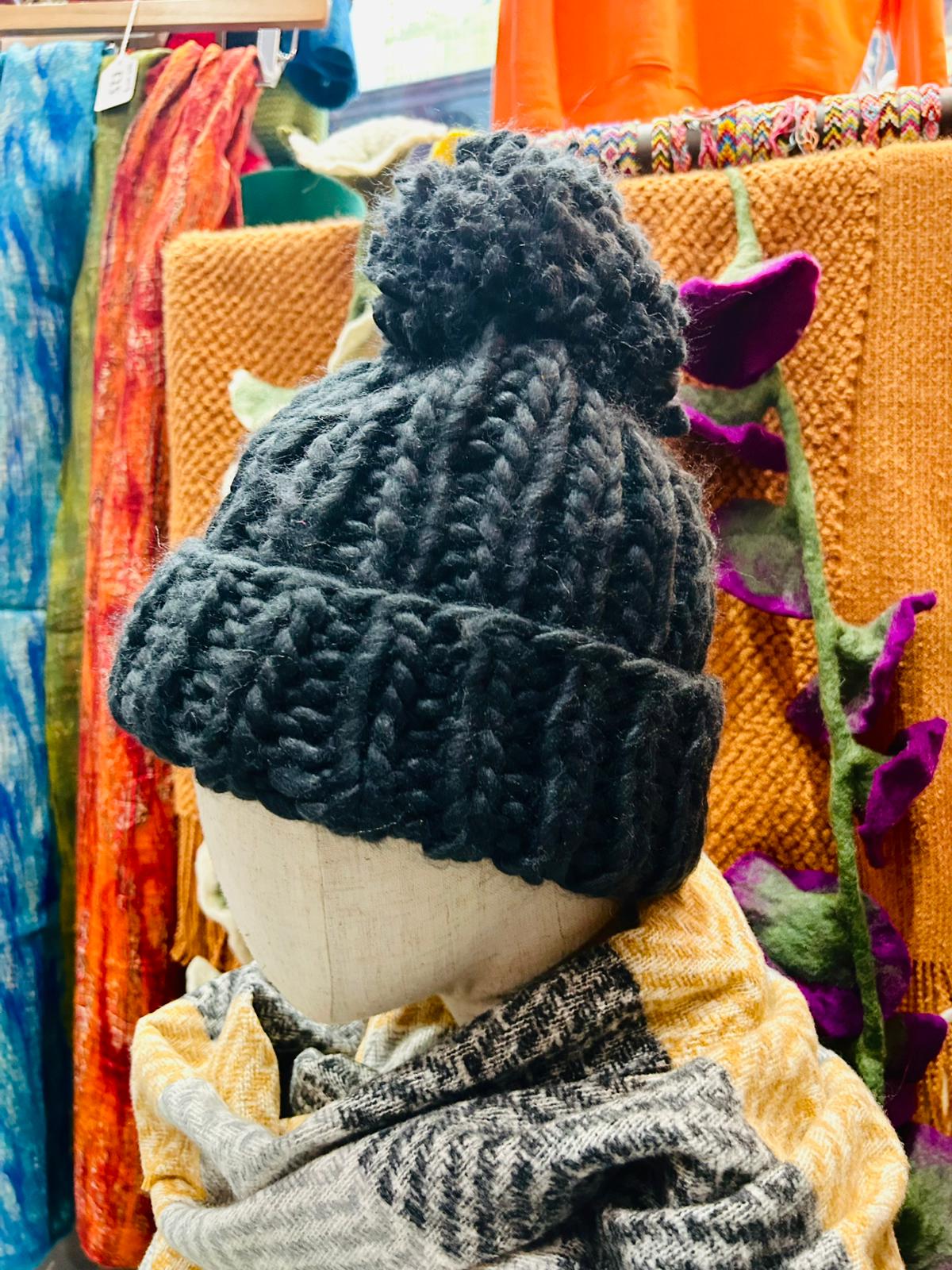 Chunky knit navy beanie