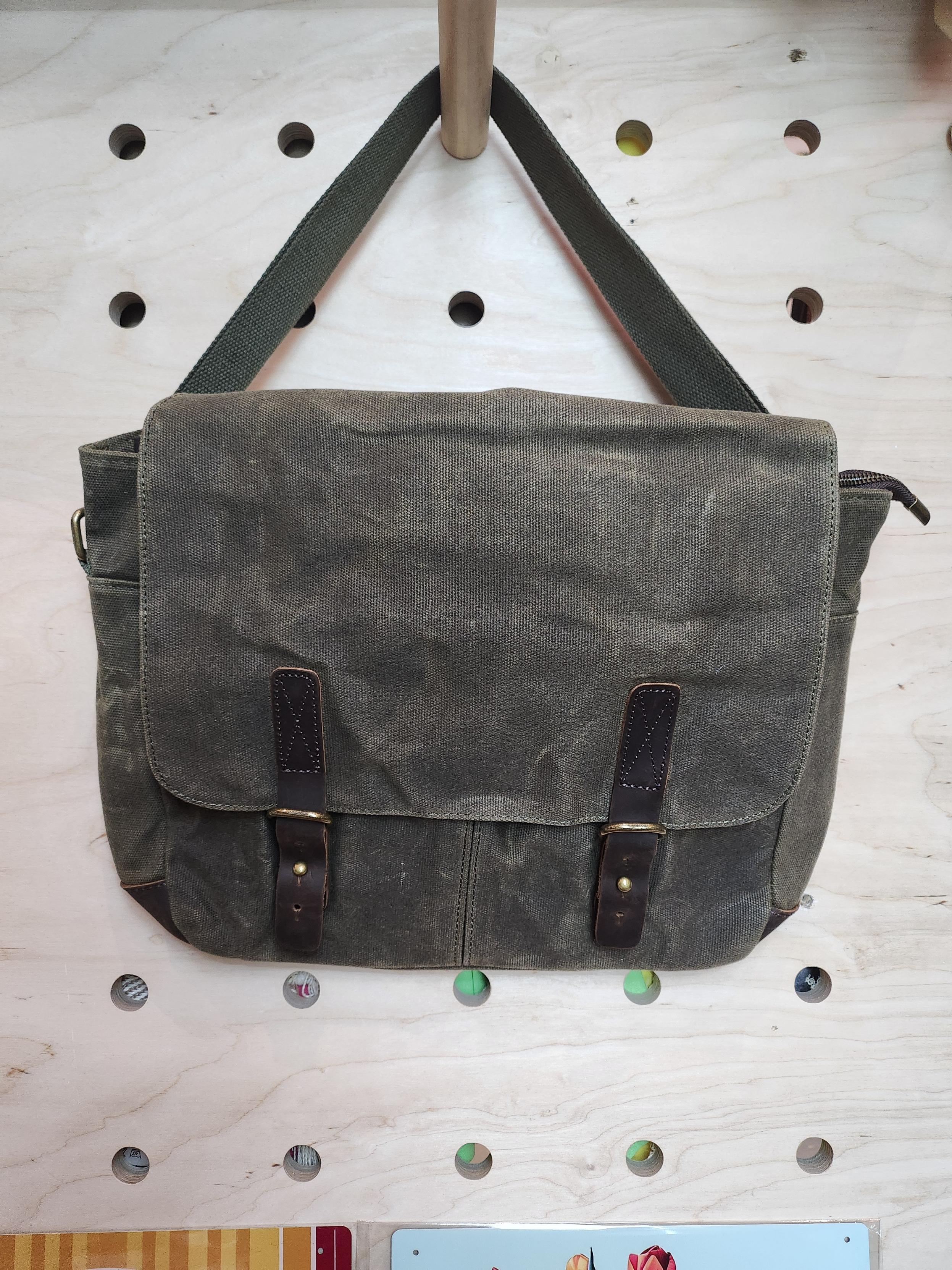 Waxed Canvas Messenger Bag - Olive Green