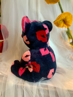 Load image into Gallery viewer, Kiss handmade Bear
