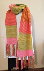 Laden Sie das Bild in den Galerie-Viewer, WHO LOVES YOU LONG &quot;DR WHO&quot; TYPE SCARF

