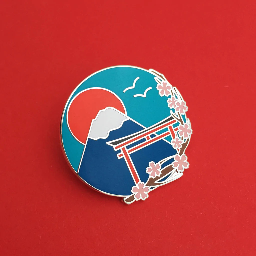 Mount Fuji pin badge