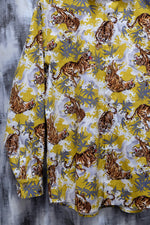 Laden Sie das Bild in den Galerie-Viewer, KOUGA Printed Cotton Shirt
